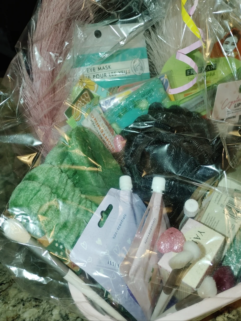 women's legacy pamper me basket huge Custom Gift Basket Large